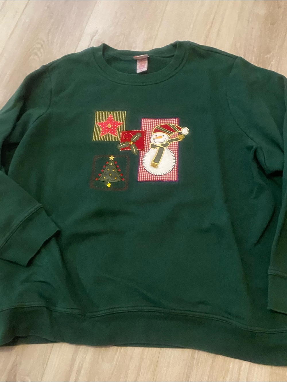 Vintage Dark Green Holiday Sweatshirt with Festive Applique 2X